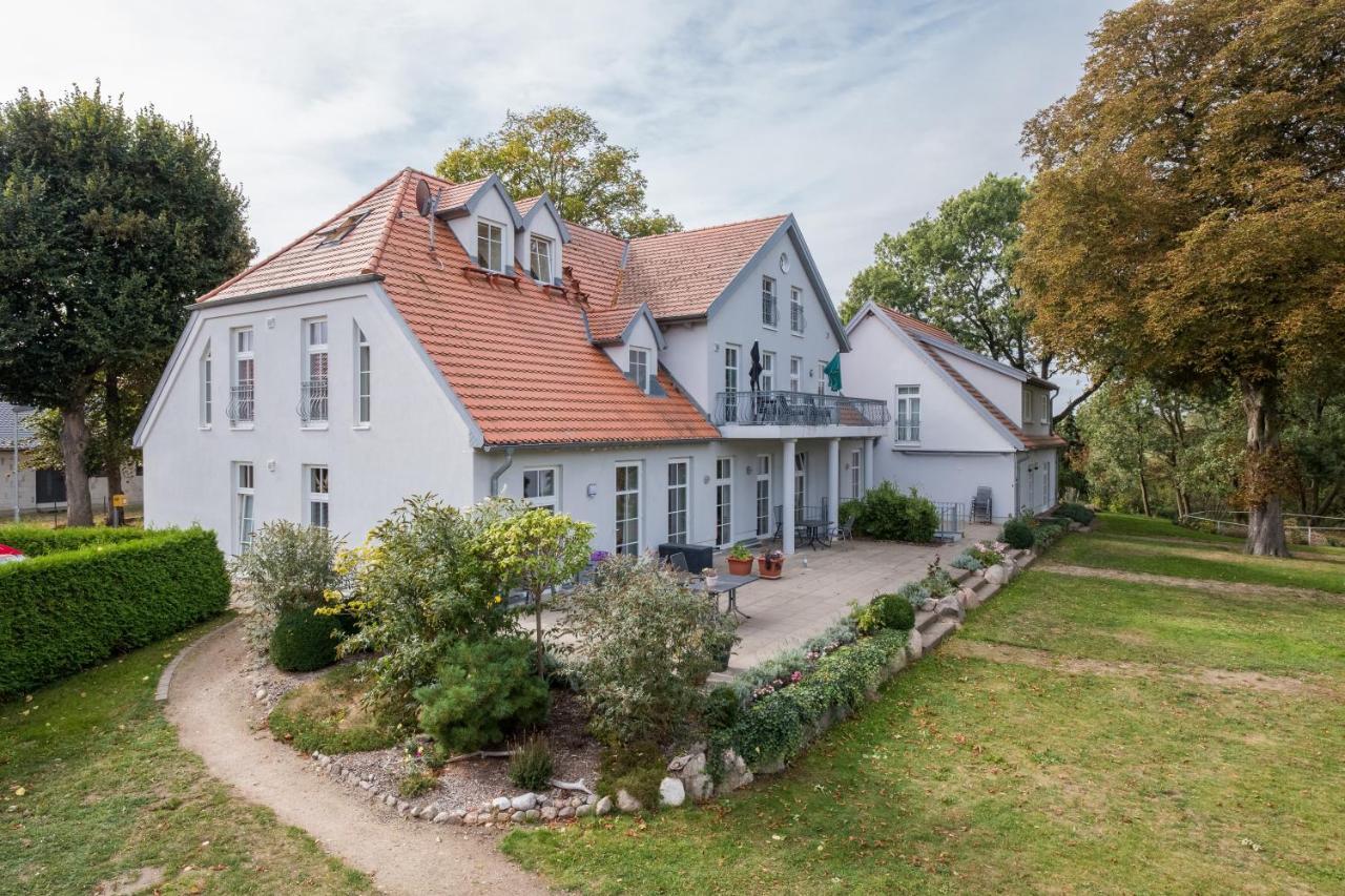 Herrenhaus Juergenshof Альт-Шверин Экстерьер фото